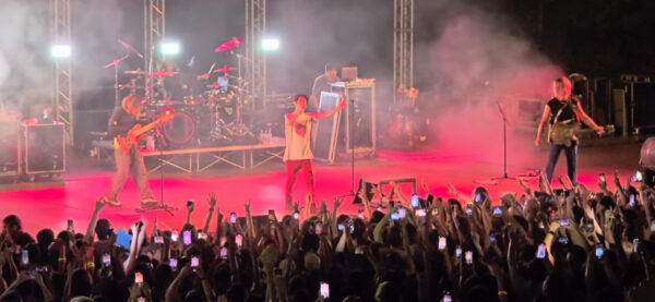 ONE OK ROCK(ワンオク)が嫌いになった？人気が落ちたと言われる理由は？炎上や作曲してないという噂についても
