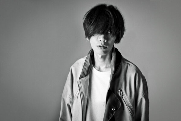 米津玄師の原点はボカロ初音ミク？ハチ時代の楽曲結ンデ開イテ羅刹ト骸やパンダヒーローなどについて考察！