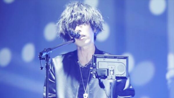 米津玄師の原点はボカロ初音ミク？ハチ時代の楽曲結ンデ開イテ羅刹ト骸やパンダヒーローなどについて考察！