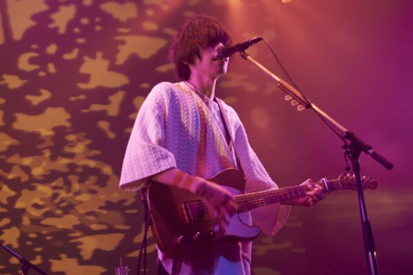 米津玄師の原点はボカロ初音ミク？ハチ時代の楽曲結ンデ開イテ羅刹ト骸やパンダヒーローなどについて考察！