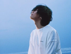 米津玄師はタイアップ曲も多いと評判!ドラマ主題歌やアニソンにcmソングと大活躍!