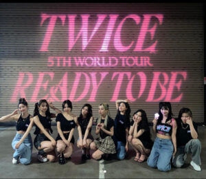 TWICEの歴代ペンライトを大紹介!公式商品と偽物を見分ける方法とは?