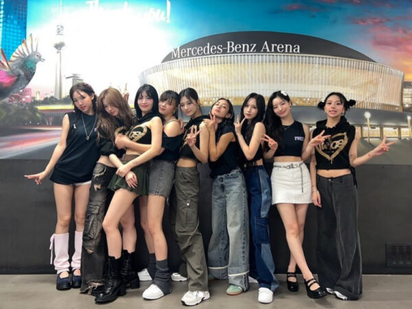 TWICEの歴代ペンライトを大紹介!公式商品と偽物を見分ける方法とは?