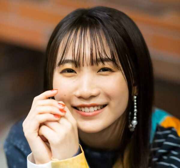 YOASOBIのボーカルikuraが可愛い！本名や出身大学は？