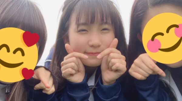YOASOBIのボーカルikuraが可愛い！本名や出身大学は？