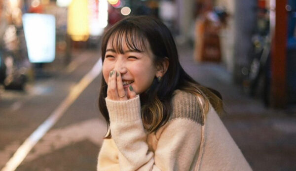 YOASOBIのボーカルikuraが可愛い！本名や出身大学は？