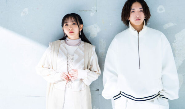 YOASOBIの人気曲ランキング！最新曲や元気が出る曲などについても紹介！