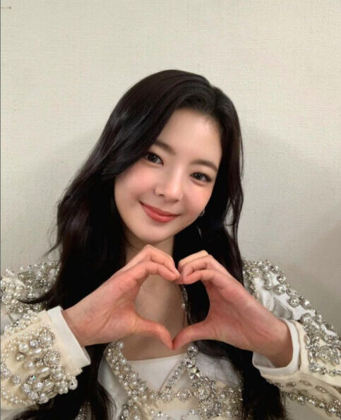 ITZY(イッチ)のメンバーについて！読み方やインスタも紹介！