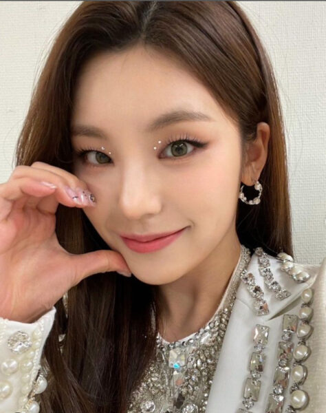 ITZY(イッチ)のメンバーについて！読み方やインスタも紹介！