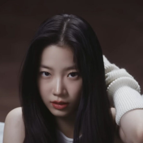 LE SSERAFIMのメンバー紹介！身長やメンバーカラーなどについても！脱退したメンバーもいる？