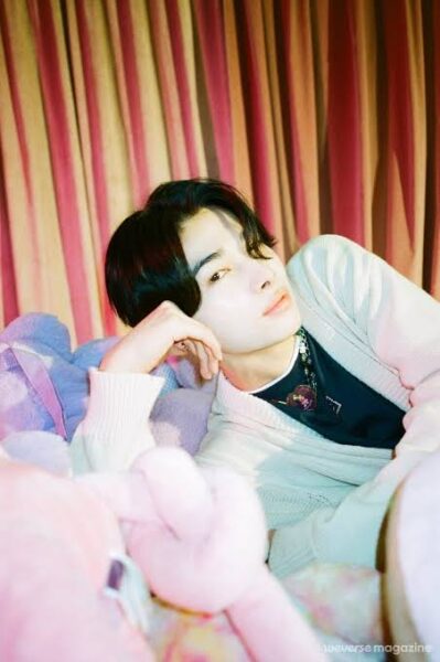 ENHYPEN(エンハイフン)のニキみたいな髪型にしたい！黒長髪メッシュなど様々なスタイルに注目！