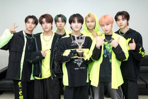 ENHYPEN(エンハイフン)ファンクラブの入り方は?特典や年会費などについても!