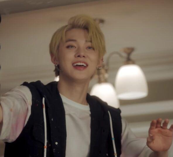 TOMORROW X TOGETHER(TXT)ヨンジュンは中学校前までアメリカに住んでた！？現地では名前も違った！