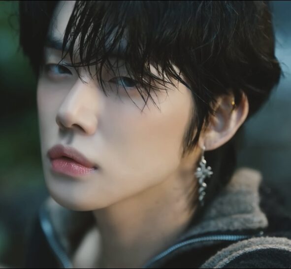 TOMORROW X TOGETHER(TXT)ヨンジュンは中学校前までアメリカに住んでた！？現地では名前も違った！