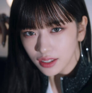 IVEユジンがかわいい!似ている芸能人は?