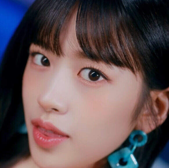 IVE(アイヴ)ユジンがかわいい！スタイルの良さやインスタについても紹介！