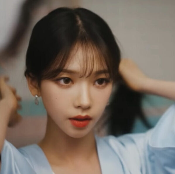 aespaのカリナはスマホゲームで全国一位に？！好きなキャラクターがクレヨンしんちゃんな事でも有名！