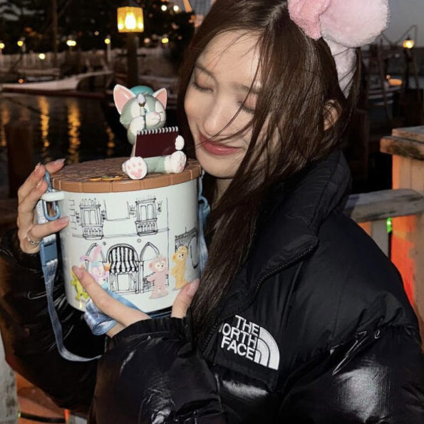 IVE イソのインスタに大注目!可愛すぎる画像や私服も紹介!