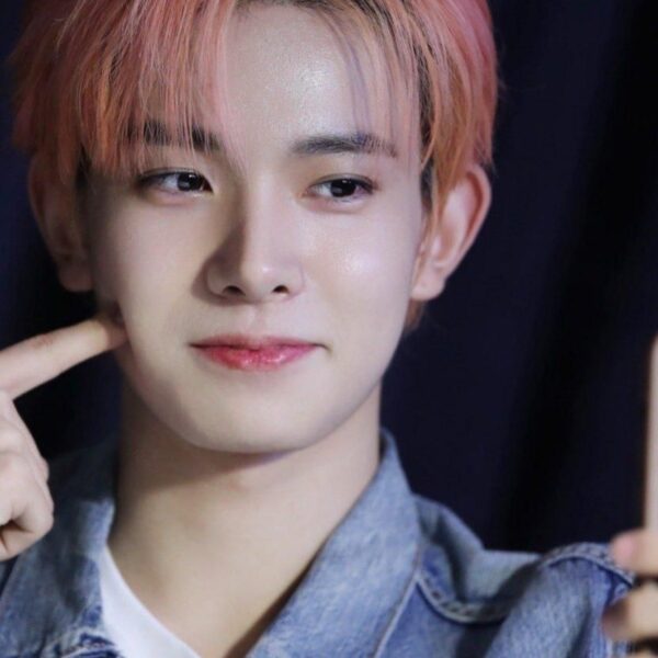 ENHYPEN(エンハイフン)のヒスンはtxtの最終候補にも!?今も仲良しなメンバーが誰か気になる!