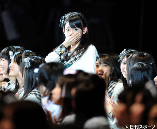 LE SSERAFIMのサクラこと宮脇咲良はhkt48出身！センターを何曲担当した？