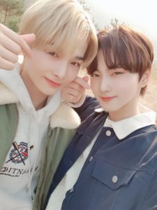 ENHYPEN(エンハイフン)ニキのファッションチェック！ピアスやパーカー靴などを探し出してみた！