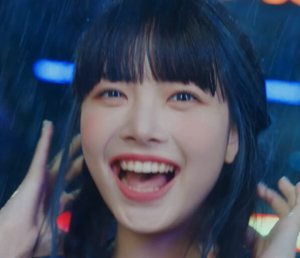 LE SSERAFIMのウンチェは最年少17歳!年齢制限で紅白歌合戦の途中で帰宅したって本当?