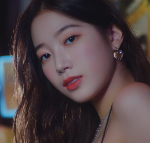 LE SSERAFIMのカズハがお嬢様と言われている訳は？オランダ留学や両親に関係が？