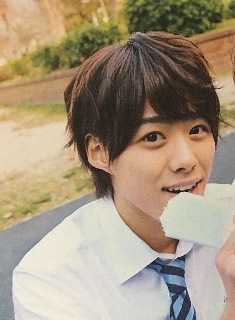 なにわ男子 大橋和也はリーダーで一番人気？薬剤師を目指していたという噂についても！