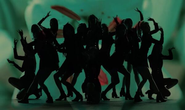 IVE(アイヴ)とLE SSERAFIMの関係は?IZ*ONEの元メンバーがいるって本当?