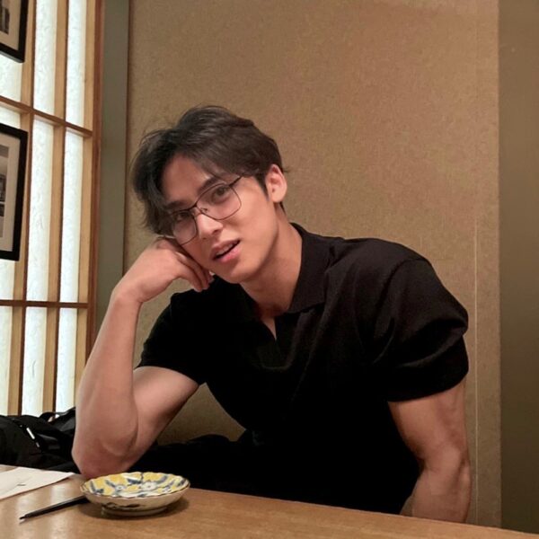 SEVENTEEN(セブチ)ミンギュの筋肉でバズった写真に注目！筋トレで出来た腹筋が割れてる！？