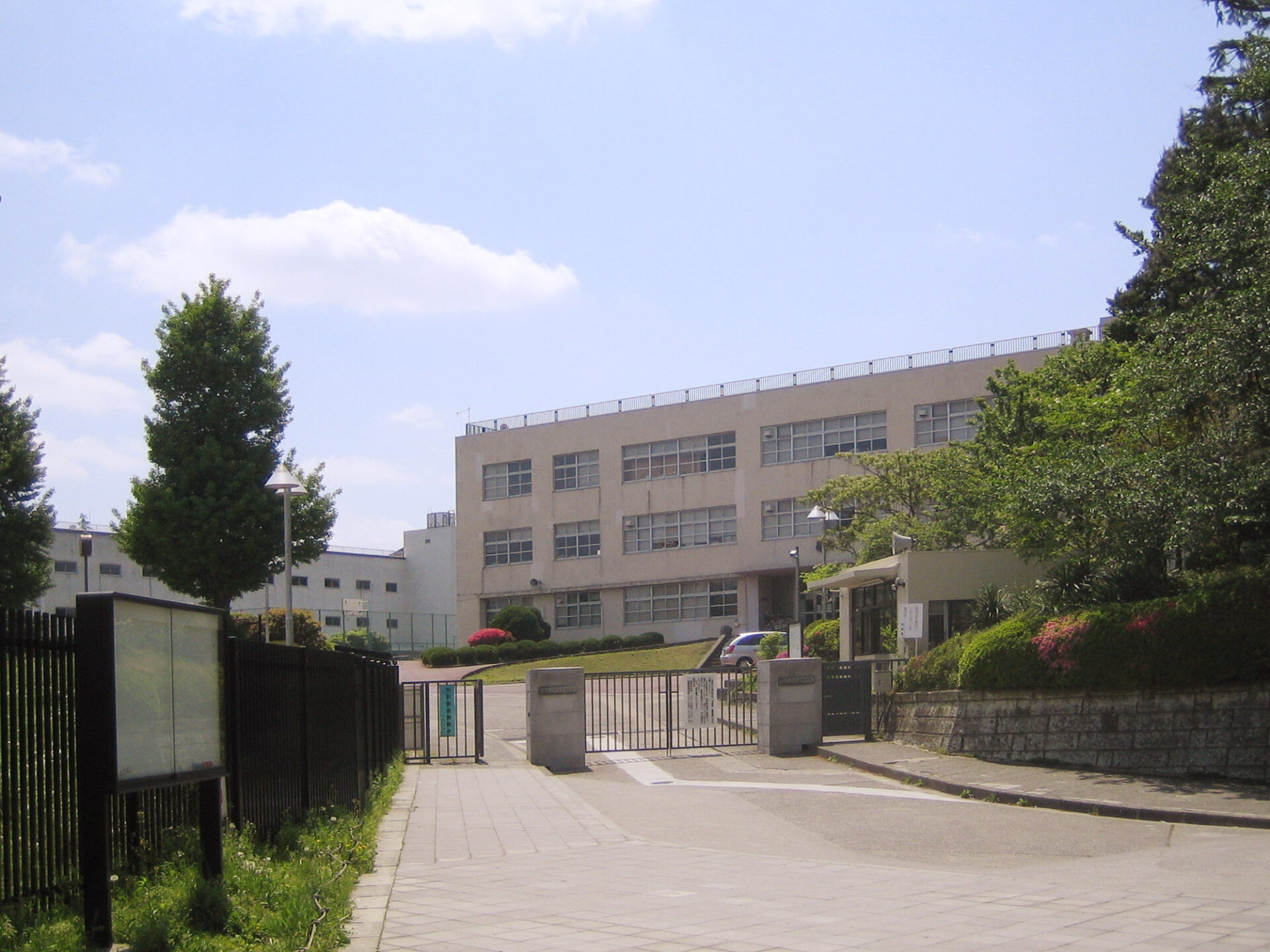 日向坂46 影山優佳の学歴について！出身高校や大学は？