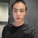 BTS(防弾少年団)のグクが一瞬だけ坊主頭を公開?!自分で剃った映像も?