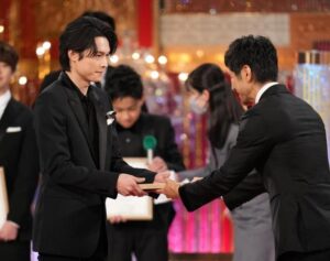 SixTONESの松村北斗が日本アカデミー賞で話題賞など獲得!関係作品や受賞スピーチをチェック!