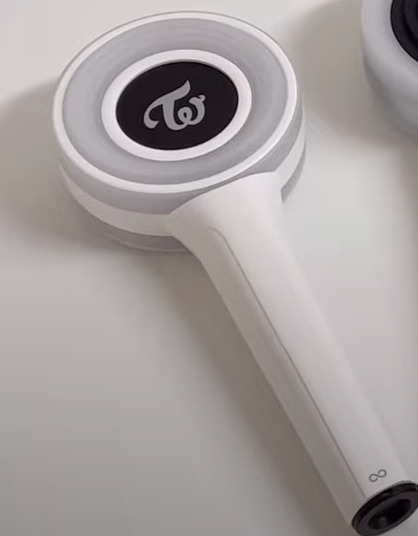 TWICEグッズ一覧を一挙公開！売ってる場所はタワレコ以外にもあるの？