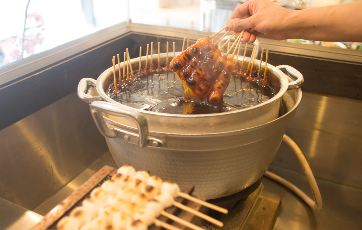 SEVENTEEN(セブチ)ジョンハンが京都旅行を満喫!泊まったホテルや食べたうなぎやだんごの店はどこ?