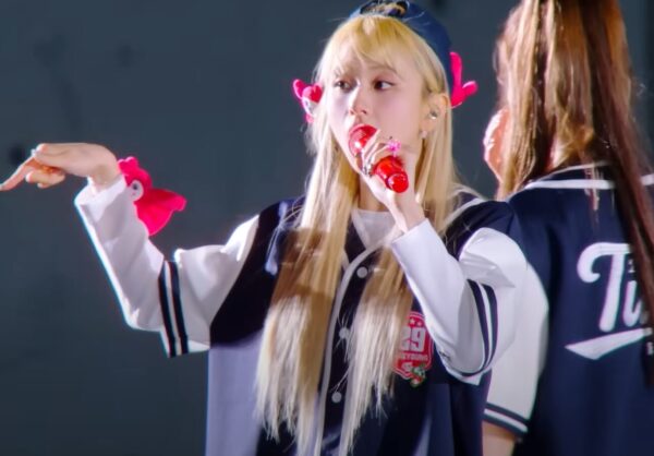 TWICEグッズ一覧を一挙公開！売ってる場所はタワレコ以外にもあるの？