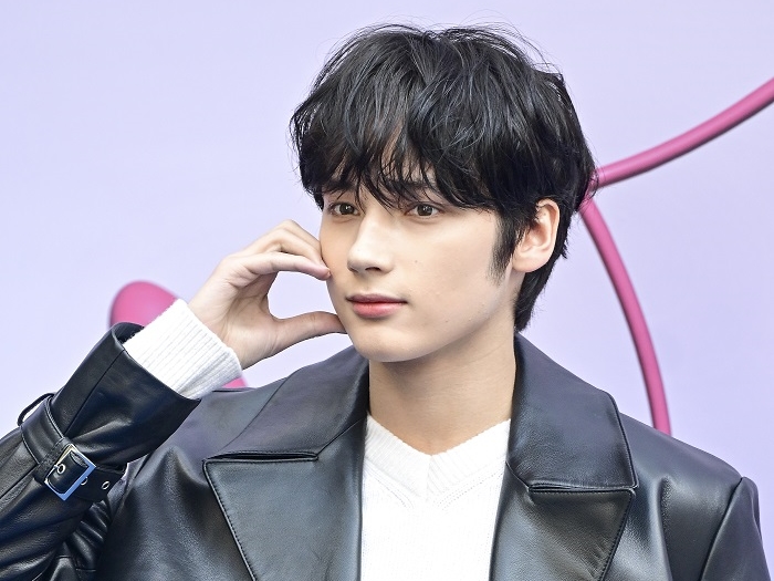 TOMORROW X TOGETHER(TXT)のヒュニンカイはピアノも上手い！実はアニヲタで日本のアニメの曲も演奏！