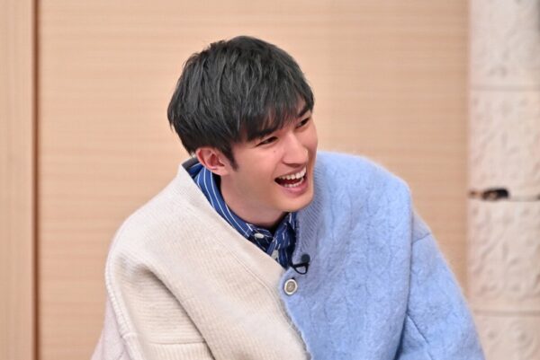 SixTONESのセンターのジェシーは交友関係が広い!LINEの友達は800人以上!