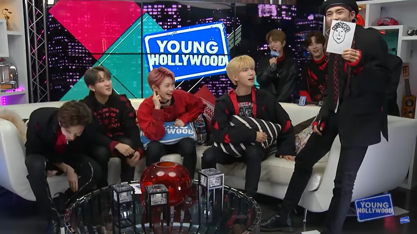 Stray Kids(スキズ)ヒョンジンの独学の絵が上手い!メンバーのあの人にもプレゼントしてた?