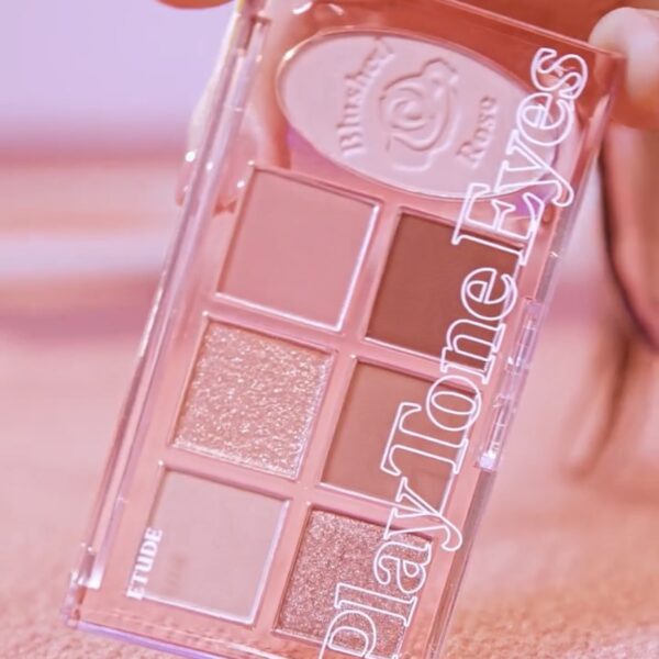 LE SSERAFIMのカズハのメイクに熱視線！アンバサダーになったエチュードの使用コスメはどれ？