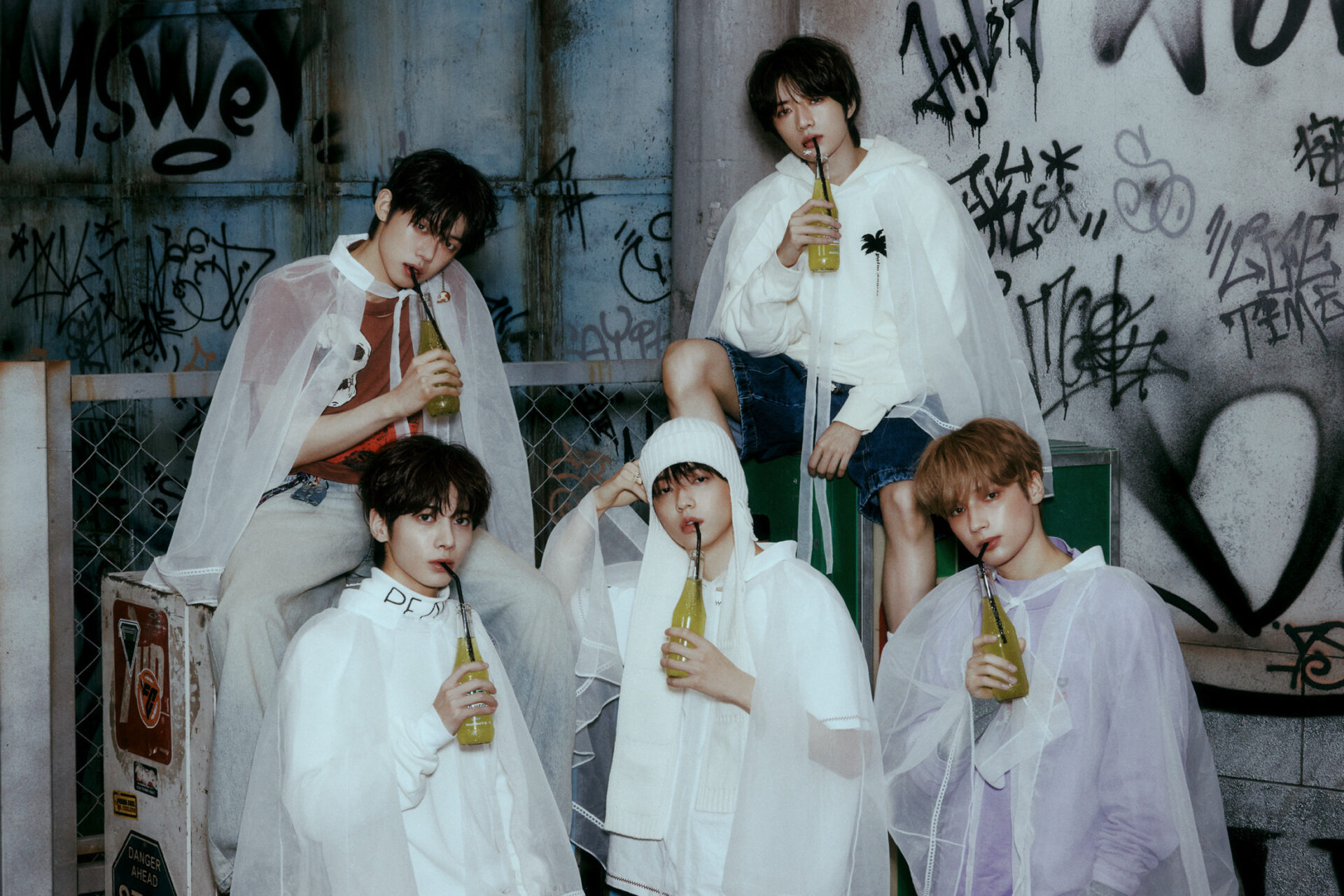 TXT ファンライブ ペンミ MOAZONE 会場限定 トレカ 5枚セット TXT 日本公演 限定 FC moazone トレカ 全員 5枚セット - メルカリ