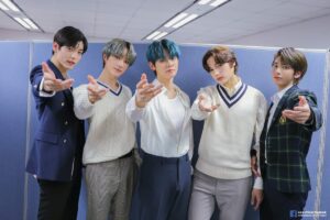 TOMORROW X TOGETHER(TXT)のテヒョンとボムギュが同じ高校だった?!卒アル写真や学校時代の話も!