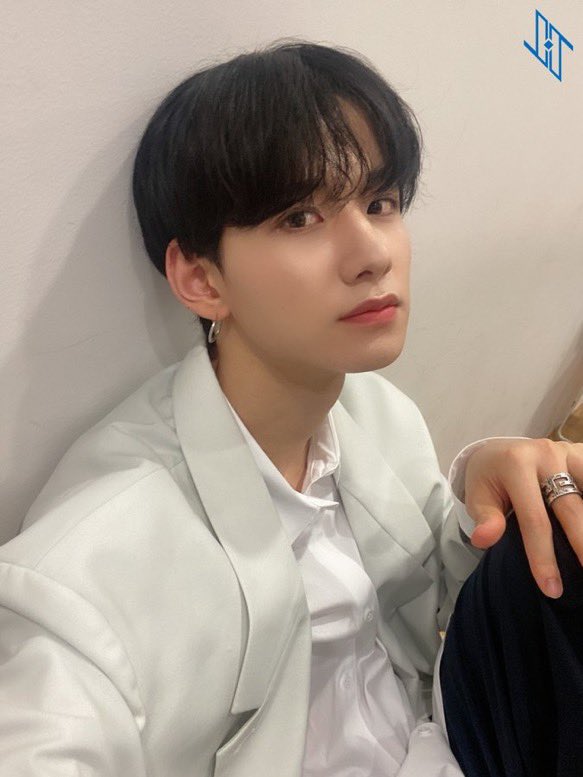 JO1佐藤景瑚は韓国出身なの？東方神起のチャンミンとかなり似てると話題に！