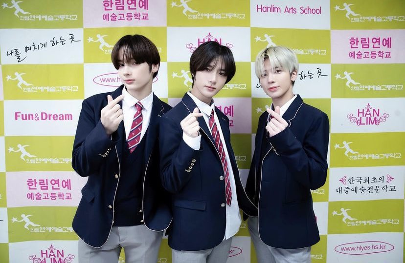 TOMORROW X TOGETHER(TXT)のテヒョンは賢くて数学ができる?頭がいいという噂を検証しました!