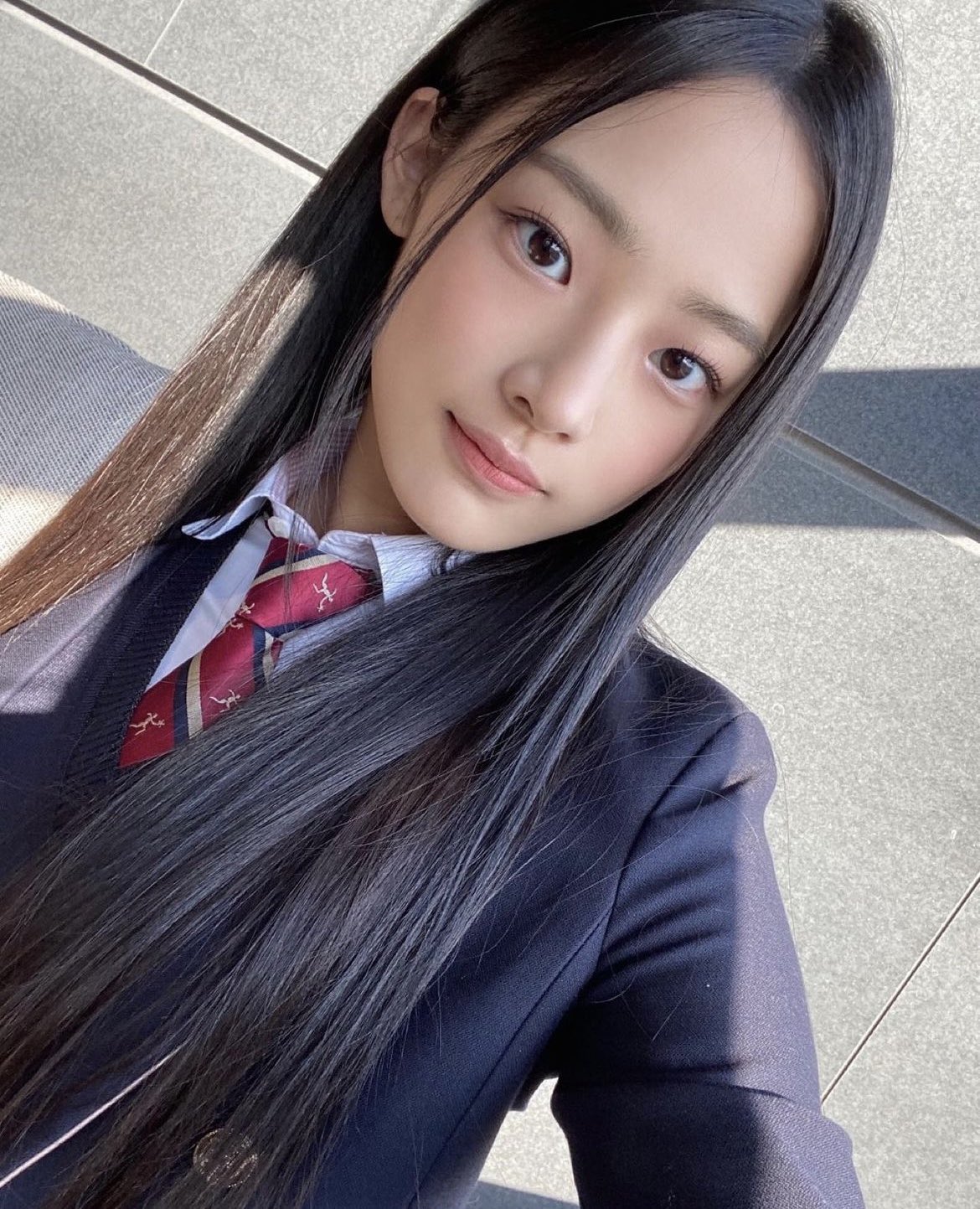 TOMORROW X TOGETHER(TXT)のテヒョンとボムギュが同じ高校だった？！卒アル写真や学校時代の話も！