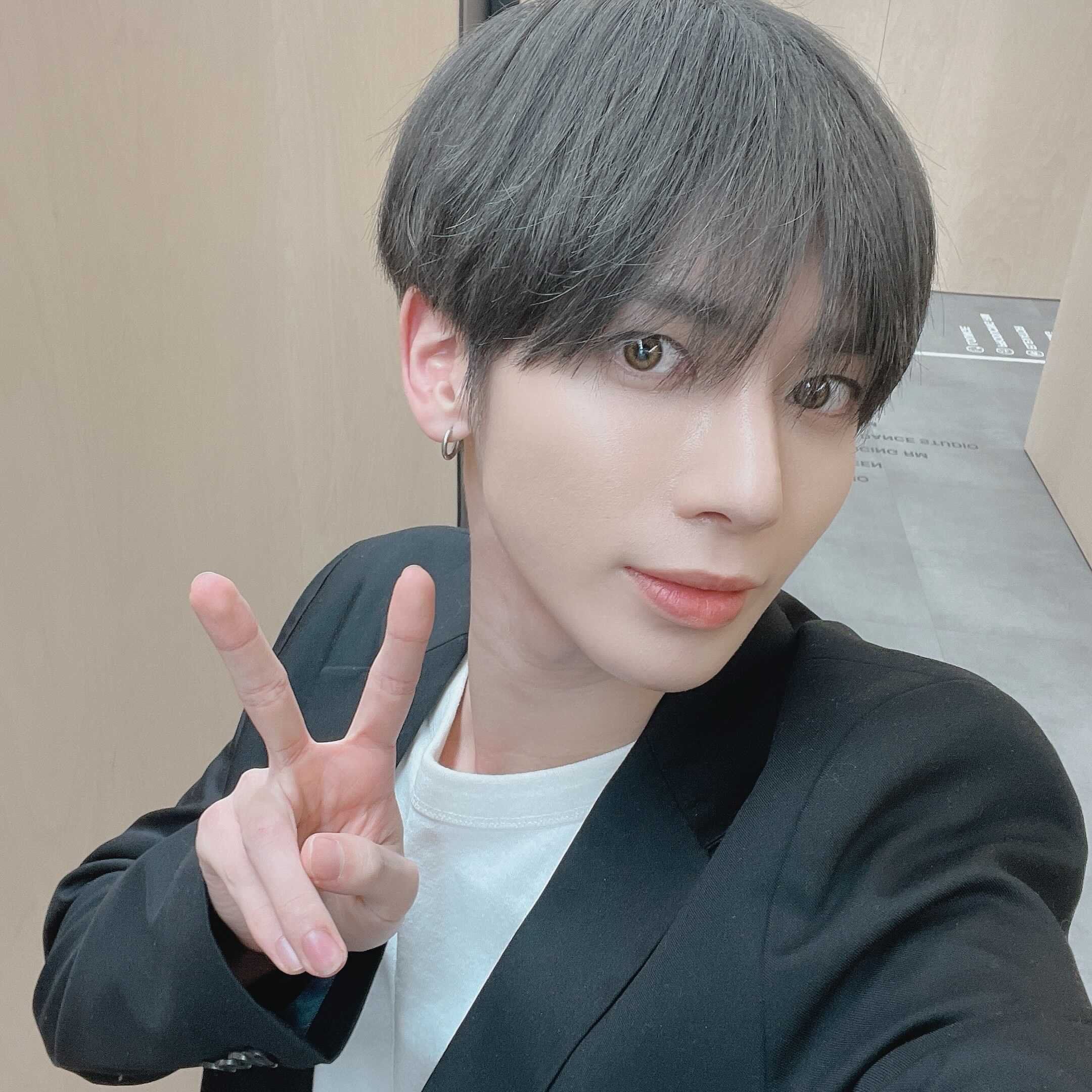 TOMORROW X TOGETHER(TXT)のテヒョンは日本人顔？志尊淳や長尾謙杜と似てるか検証しました！