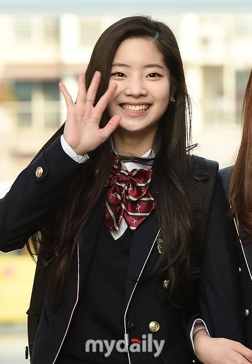 TOMORROW X TOGETHER(TXT)のテヒョンとボムギュが同じ高校だった？！卒アル写真や学校時代の話も！