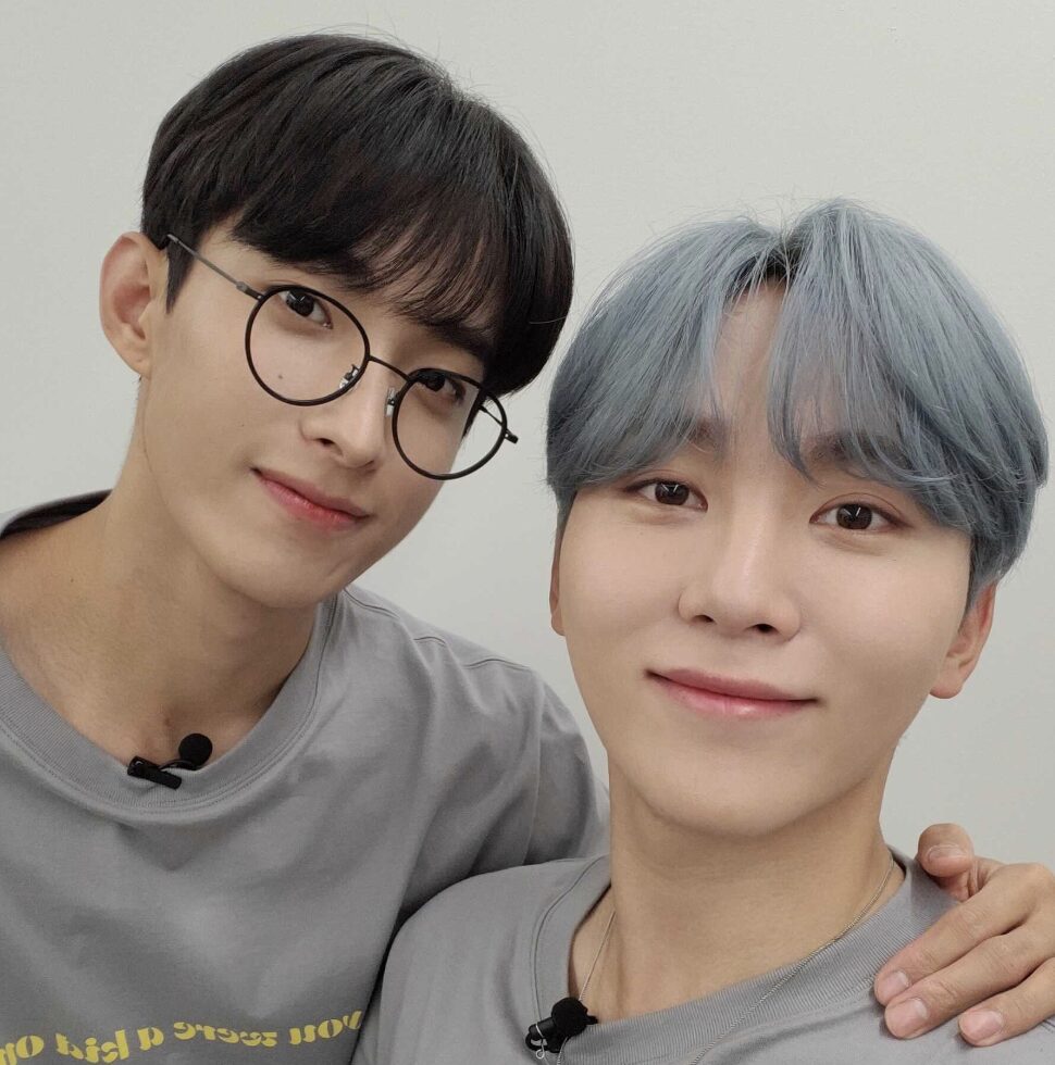 SEVENTEEN(セブチ)のドギョムは耳は難聴?ミュージカルまで勤め上げる歌唱力の秘密とは!