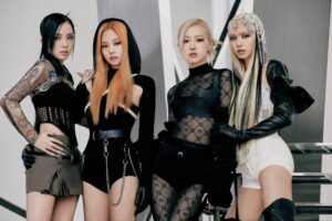 BLACKPINKのリサはなぜ人気?モデルのようなスタイルやかっこいい部分などを徹底解剖!