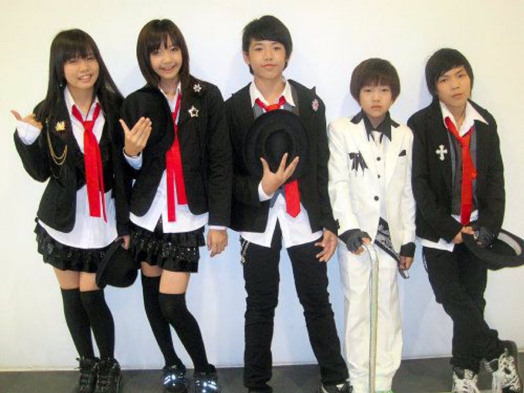 BLACKPINKリサについて!本名や年齢・身長は?彼氏はいるの?